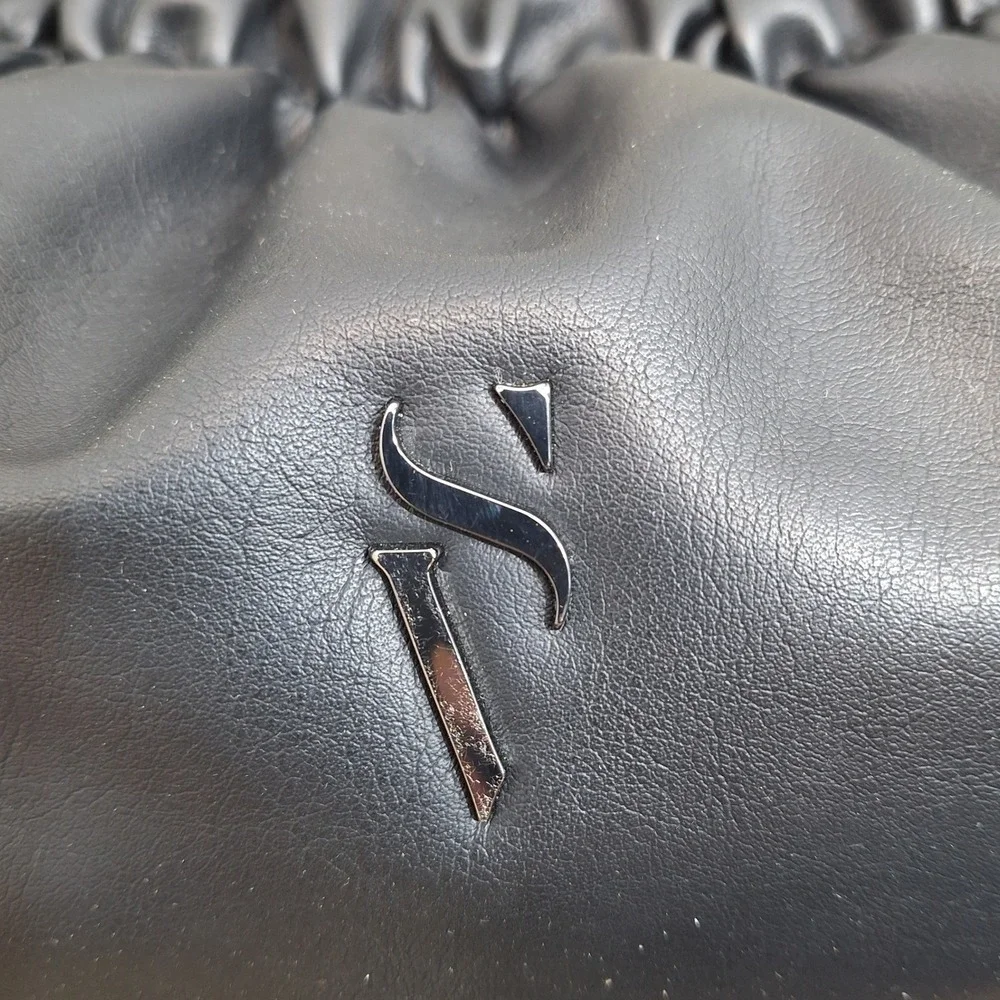 Simply Vera Vera Wang Black Ruched Faux Leather Hobo Bag‎ SV Logo Handbag